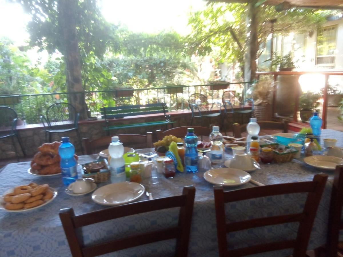 Bed & Breakfast Paui Cabras Exterior photo