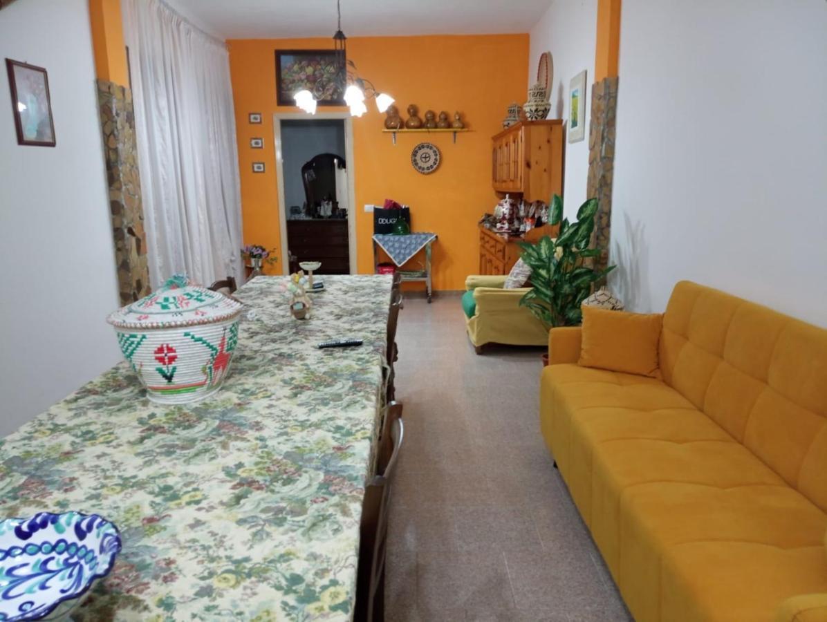 Bed & Breakfast Paui Cabras Exterior photo