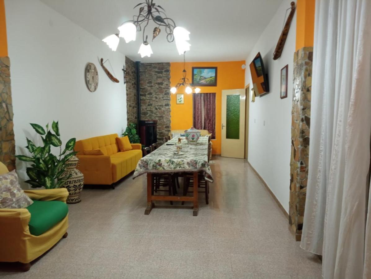 Bed & Breakfast Paui Cabras Exterior photo